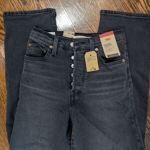 Levi's Ribcage Straight Ankle Jeans in Dark Gray